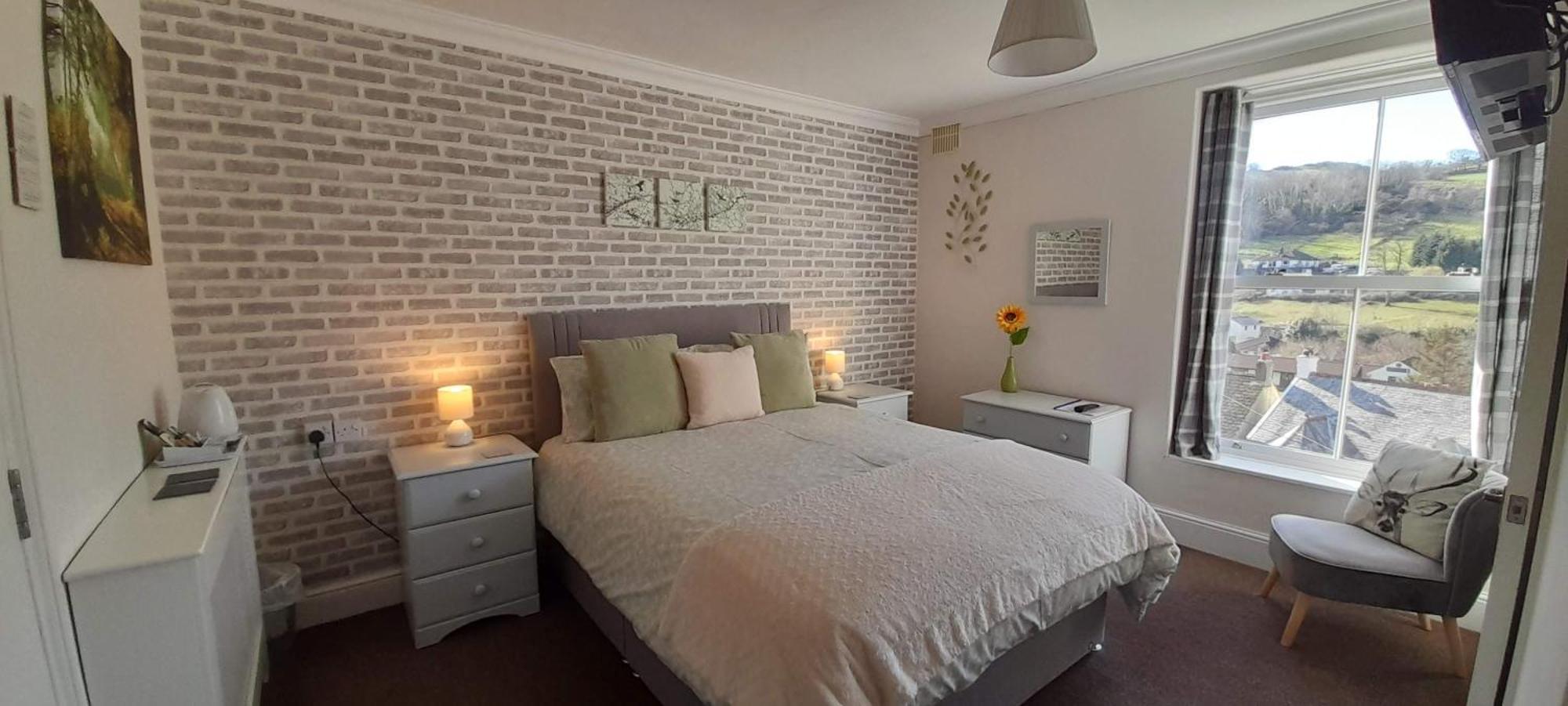 Bed and Breakfast Saffron House Комб-Мартін Екстер'єр фото